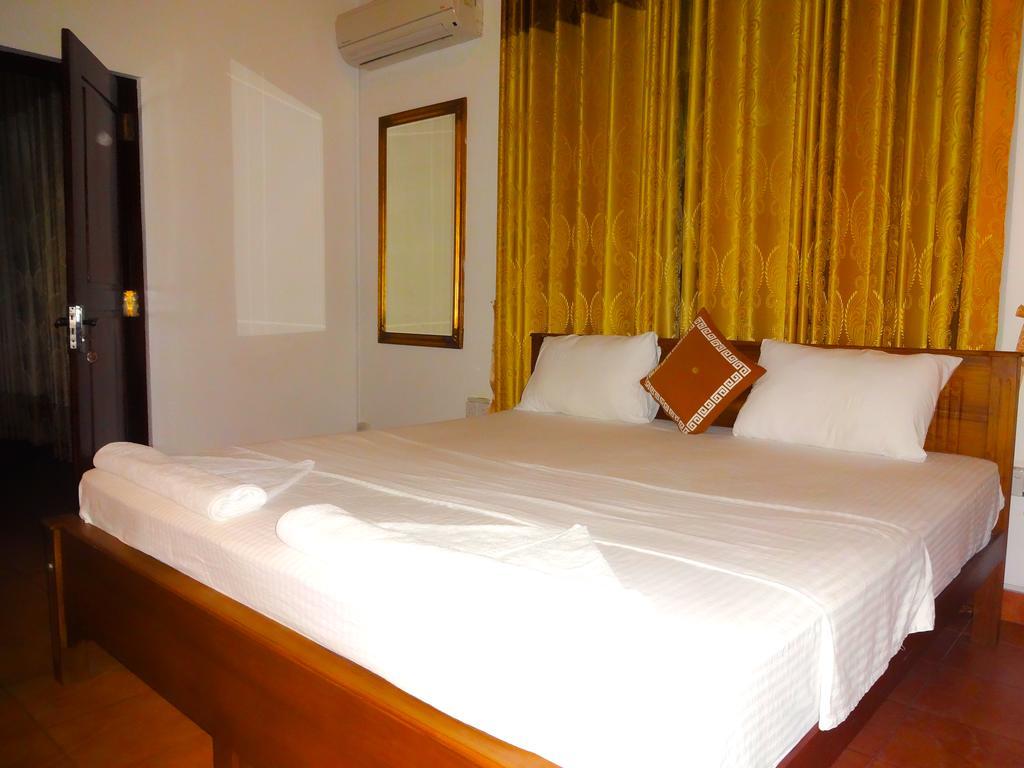 The Blue Beach Guesthouse 尼甘布 外观 照片